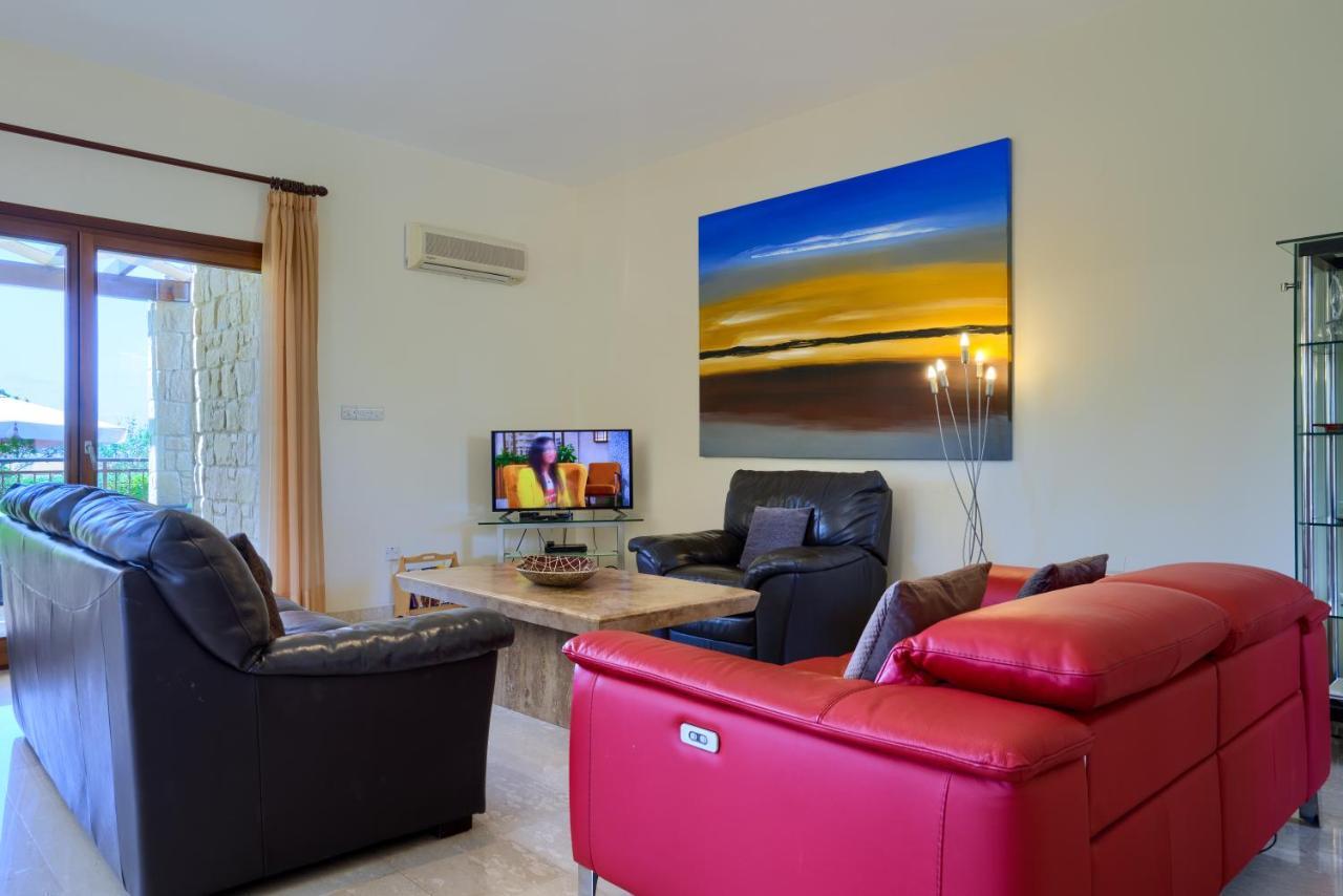 קוקליה 3 Bedroom Villa Madelini With Private Pool, Aphrodite Hills Resort מראה חיצוני תמונה