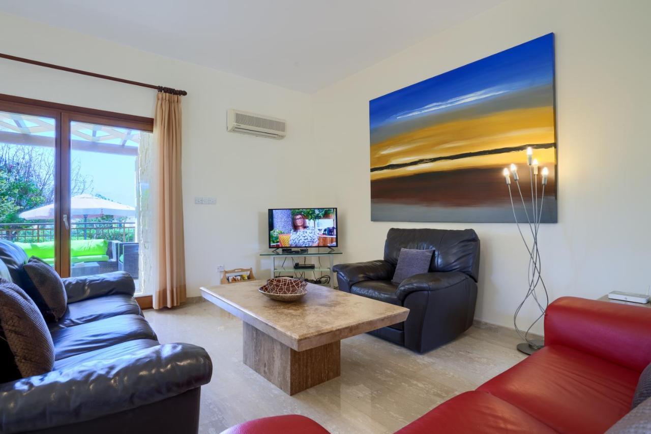 קוקליה 3 Bedroom Villa Madelini With Private Pool, Aphrodite Hills Resort מראה חיצוני תמונה