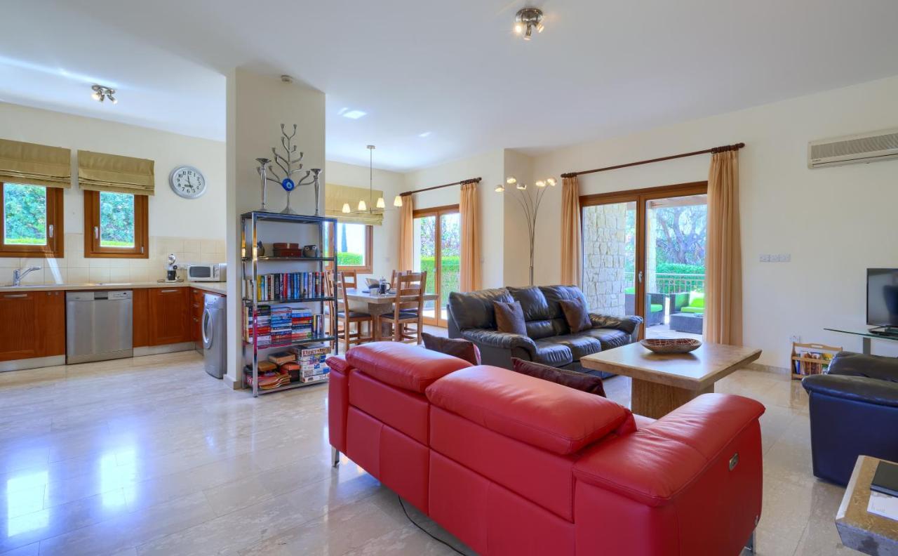 קוקליה 3 Bedroom Villa Madelini With Private Pool, Aphrodite Hills Resort מראה חיצוני תמונה